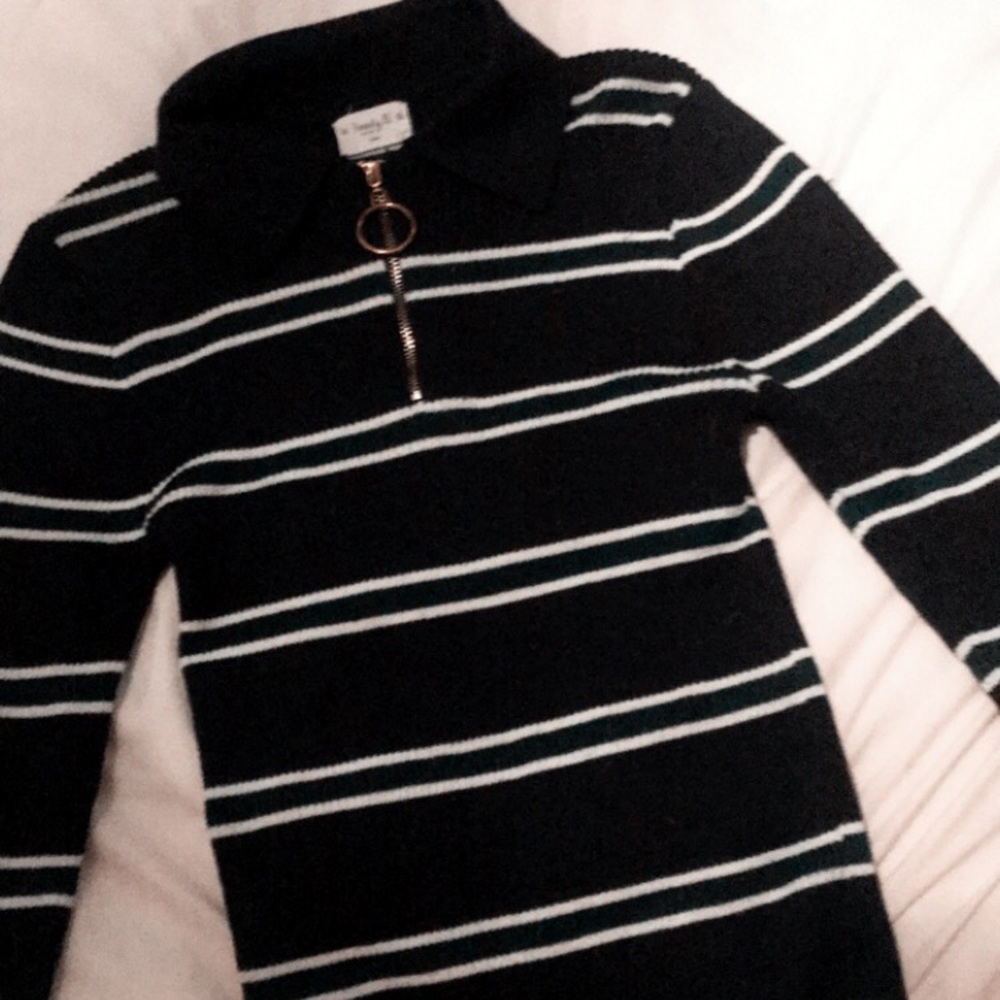 Striped collar sweater